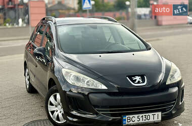 Хэтчбек Peugeot 308 2008 в Трускавце