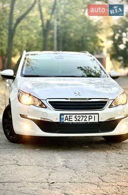 Универсал Peugeot 308 2015 в Никополе