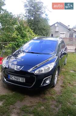 Универсал Peugeot 308 2011 в Новояворовске