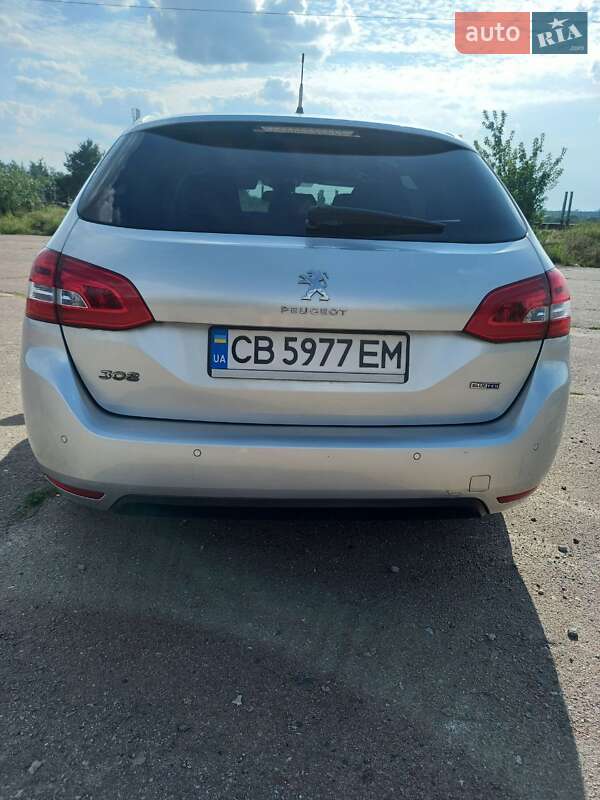 Універсал Peugeot 308 2016 в Чернігові