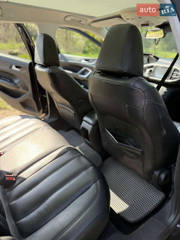 Універсал Peugeot 308 2015 в Жидачові