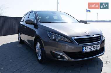 Універсал Peugeot 308 2015 в Брошневі-Облозі