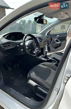 Универсал Peugeot 308 2014 в Тернополе