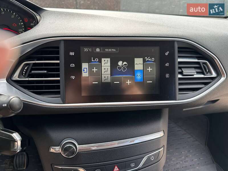 Универсал Peugeot 308 2014 в Тернополе