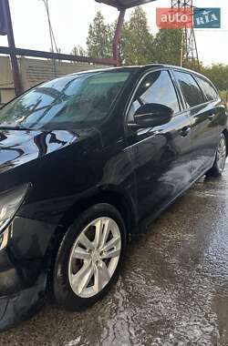 Универсал Peugeot 308 2015 в Херсоне