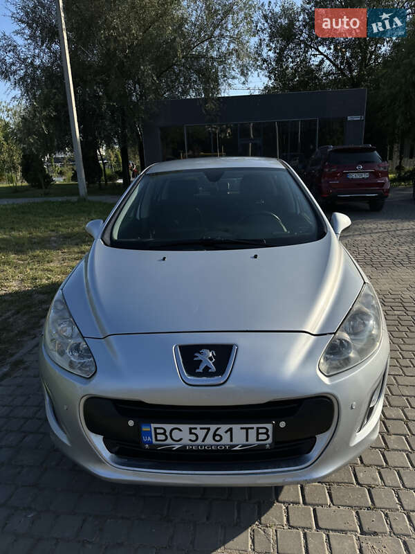 Peugeot 308 2011 Peugeot 308 2011