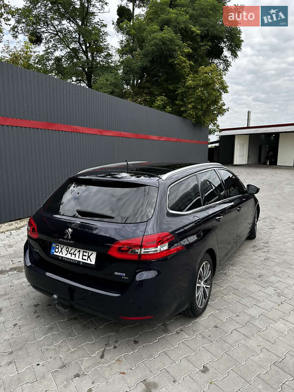 Універсал Peugeot 308 2014 в Полонному