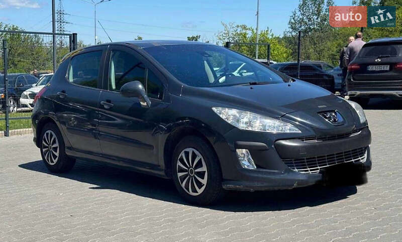 Хетчбек Peugeot 308 2010 в Чернівцях