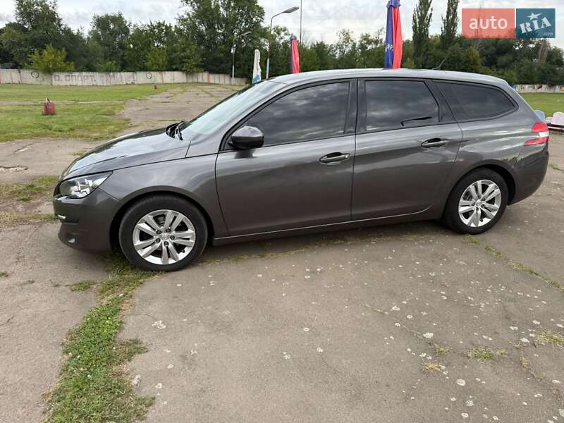 Універсал Peugeot 308 2016 в Ладижині