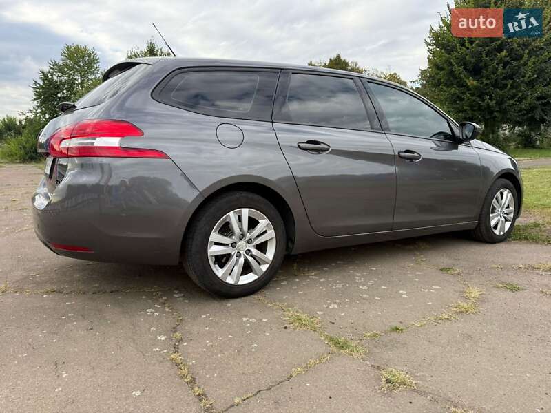 Універсал Peugeot 308 2016 в Ладижині