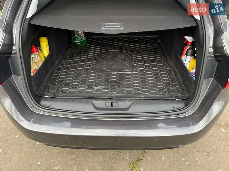 Універсал Peugeot 308 2016 в Ладижині