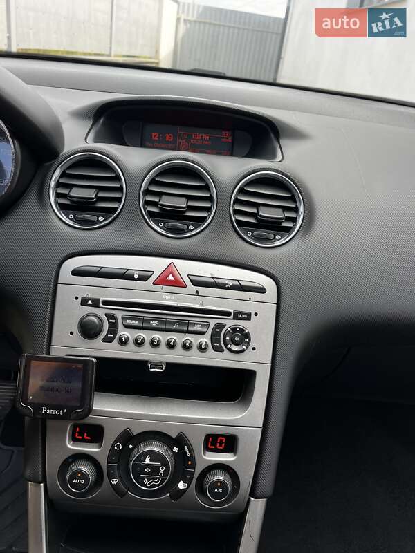 Універсал Peugeot 308 2008 в Ужгороді