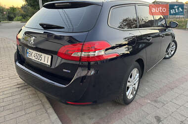 Універсал Peugeot 308 2015 в Бродах