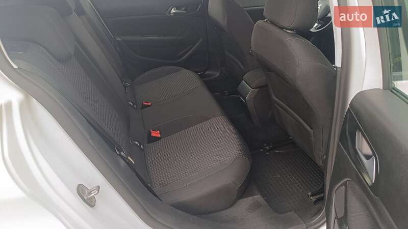 Хэтчбек Peugeot 308 2020 в Киеве фото 7 Хэтчбек Peugeot 308 2020 в Киеве