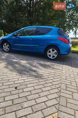Хэтчбек Peugeot 308 2008 в 