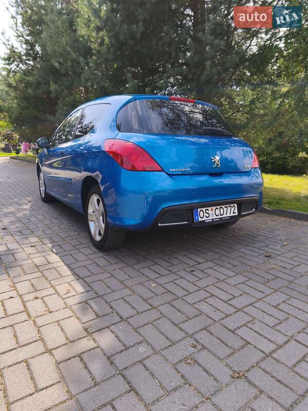 Хетчбек Peugeot 308 2008 в Дрогобичі