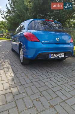 Хэтчбек Peugeot 308 2008 в 