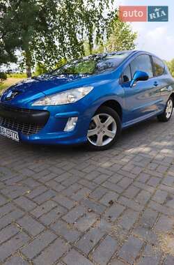 Хэтчбек Peugeot 308 2008 в 