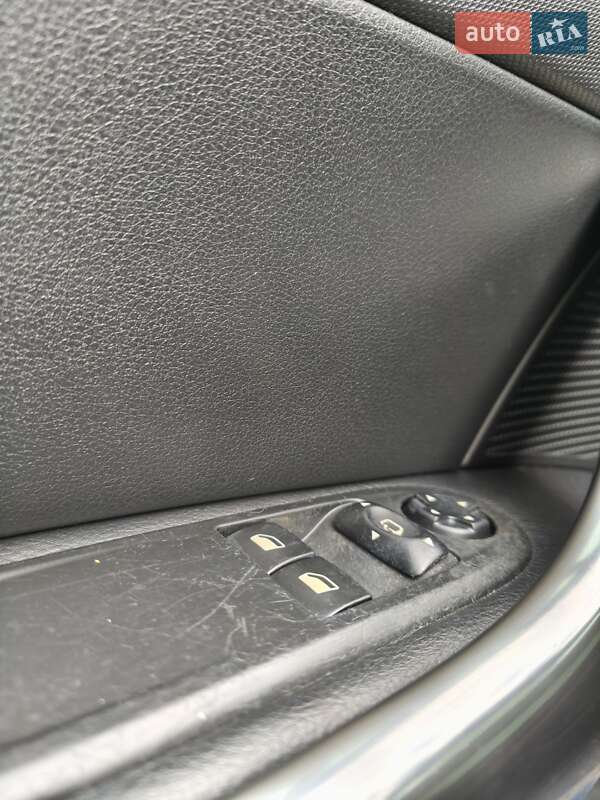 Хетчбек Peugeot 308 2008 в Дрогобичі