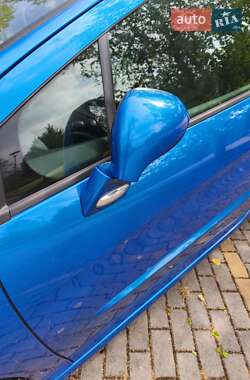Хэтчбек Peugeot 308 2008 в 