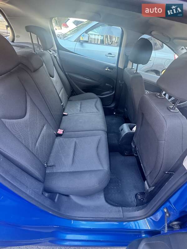 Хетчбек Peugeot 308 2008 в Києві