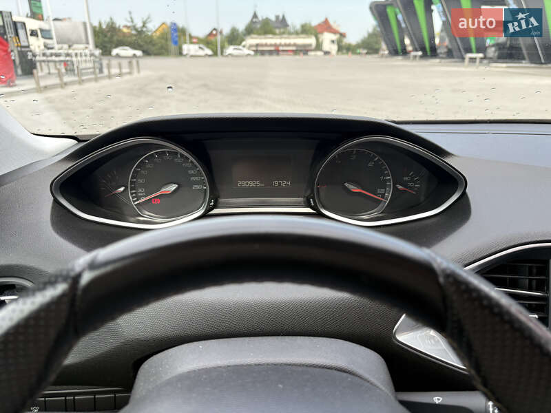 Універсал Peugeot 308 2015 в Львові