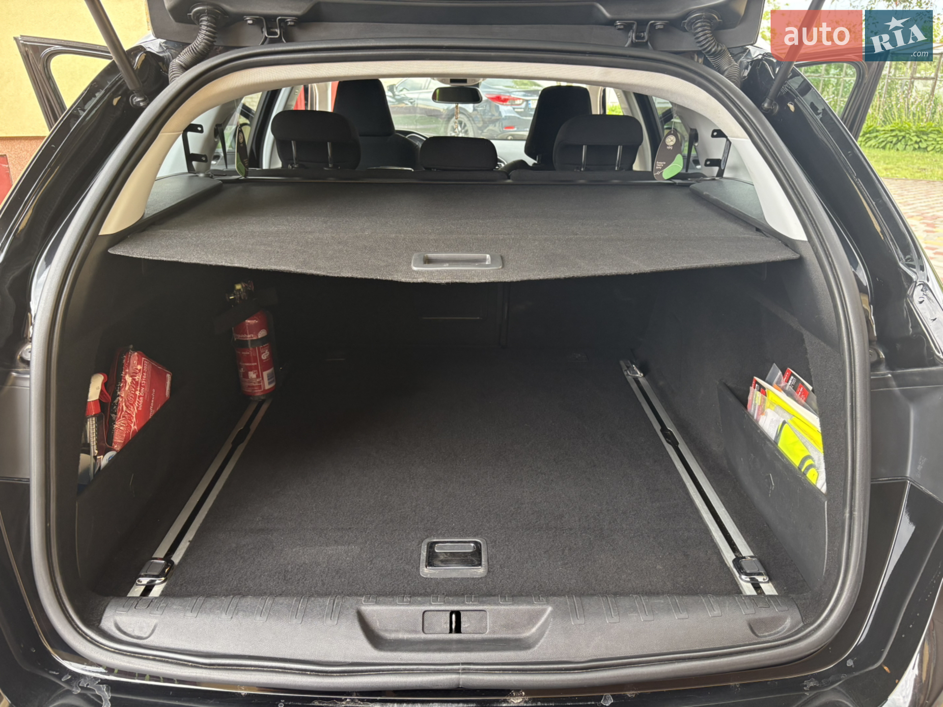 2015 Peugeot 308 - мініатюра 15