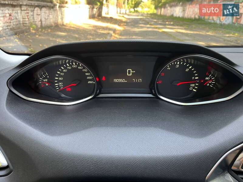 Універсал Peugeot 308 2015 в Києві