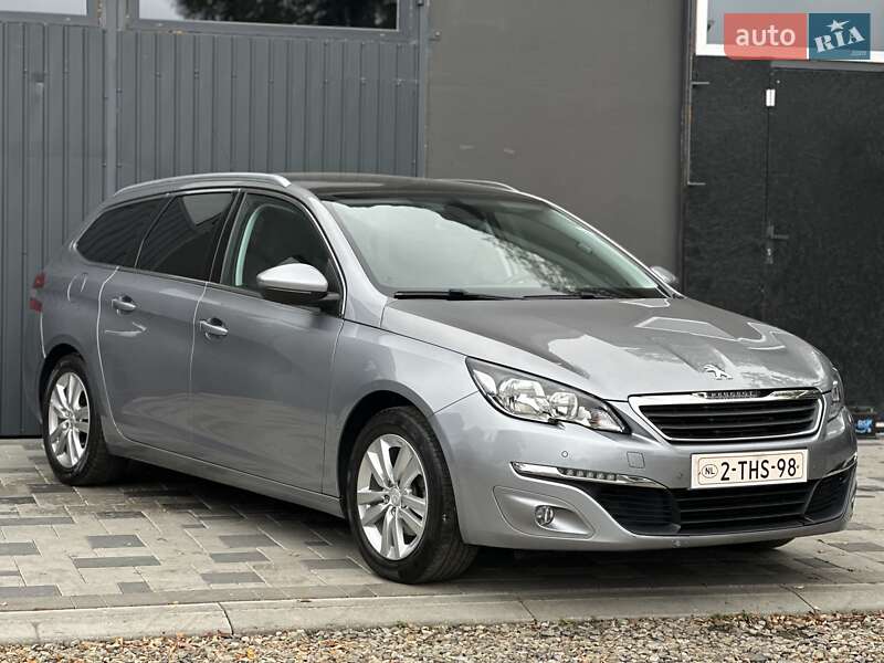 Peugeot 308 2016