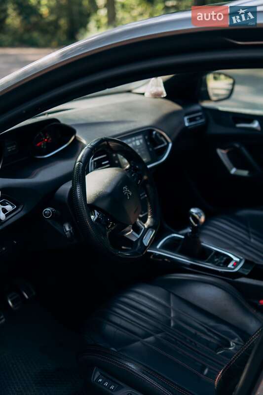 Универсал Peugeot 308 2016 в Чернигове