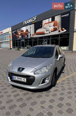 Хэтчбек Peugeot 308 2012 в Хмельницком