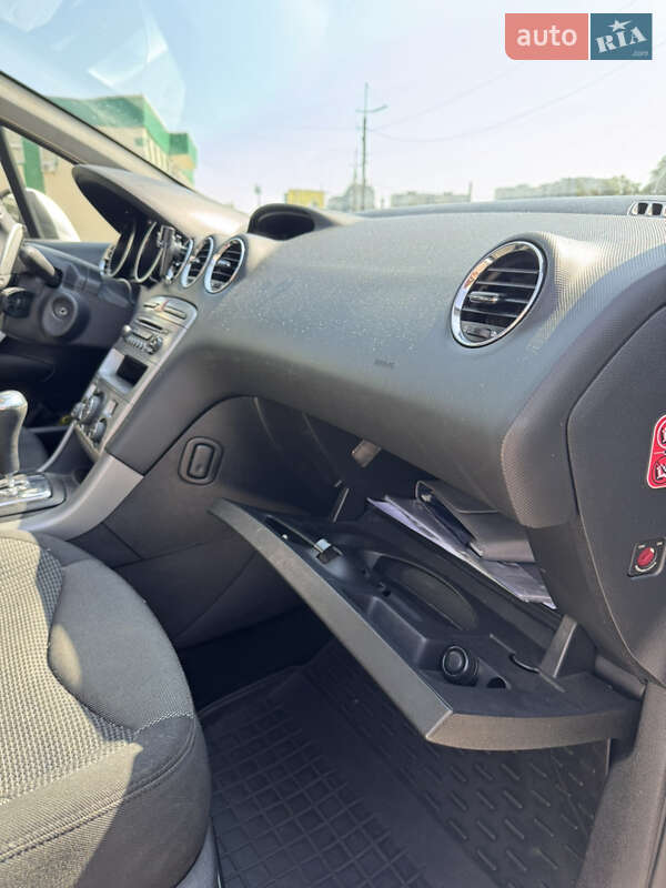 Хэтчбек Peugeot 308 2012 в Бориславе