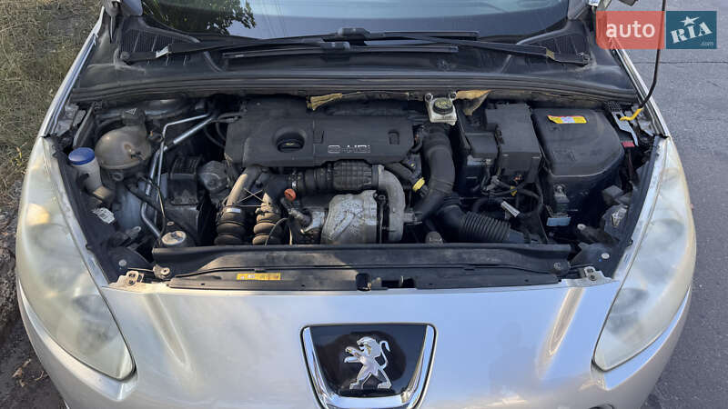 Хетчбек Peugeot 308 2013 в Києві фото 5 Хетчбек Peugeot 308 2013 в Києві