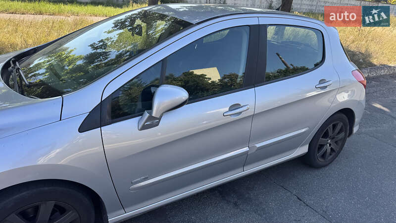 Хетчбек Peugeot 308 2013 в Києві фото 6 Хетчбек Peugeot 308 2013 в Києві