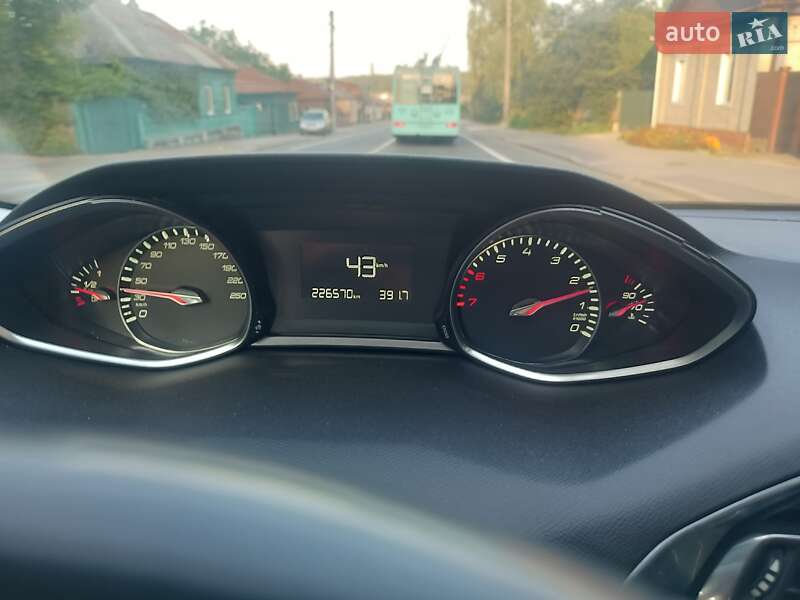 Універсал Peugeot 308 2014 в Чернігові