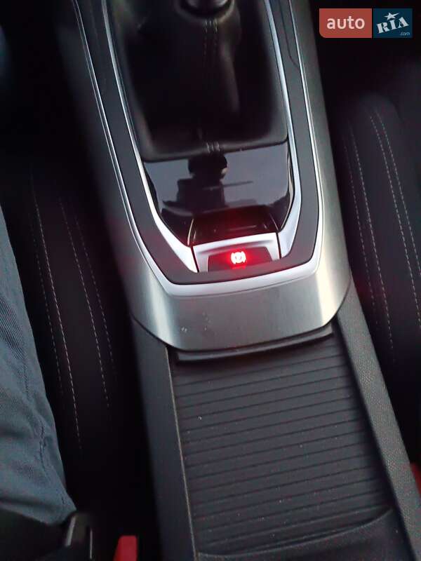 Універсал Peugeot 308 2014 в Чернігові