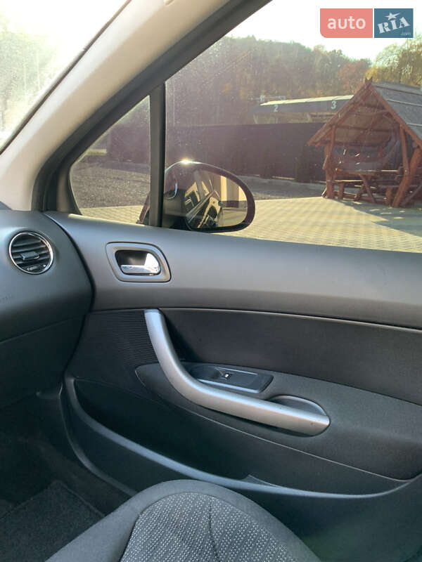 Универсал Peugeot 308 2009 в Иршаве фото 24 Универсал Peugeot 308 2009 в Иршаве