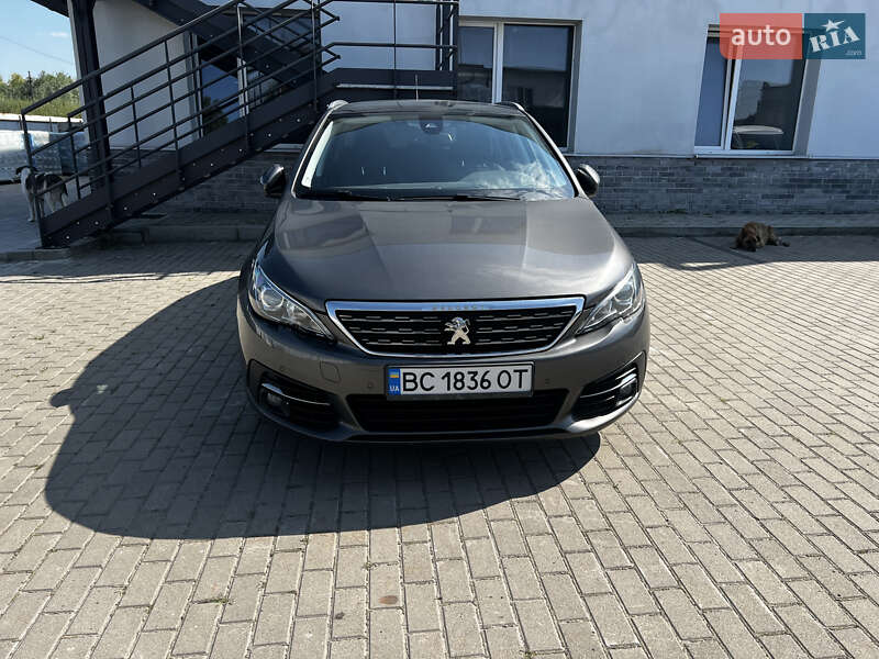 Универсал Peugeot 308 2018 в Львове