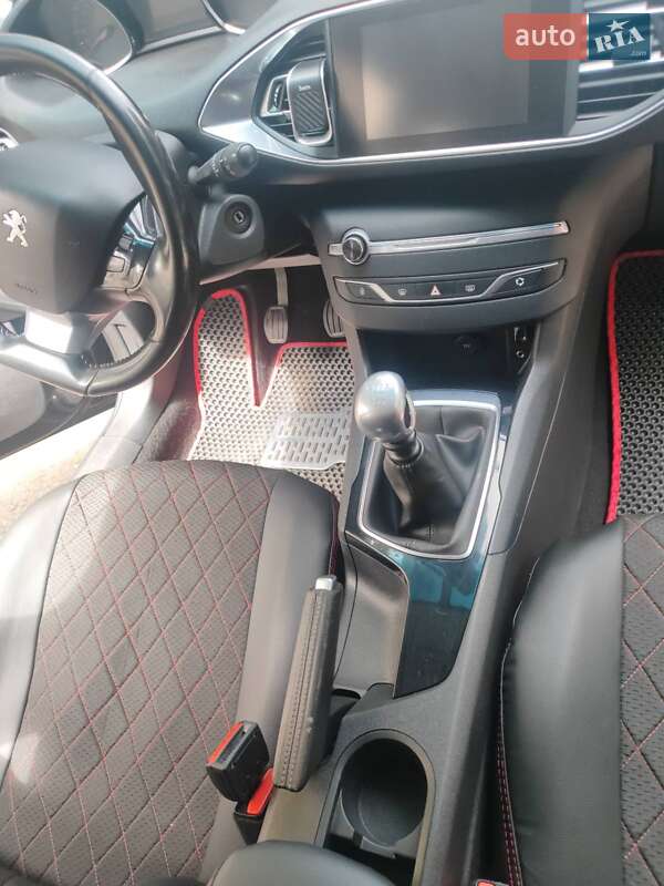Универсал Peugeot 308 2015 в Овруче фото 6 Универсал Peugeot 308 2015 в Овруче