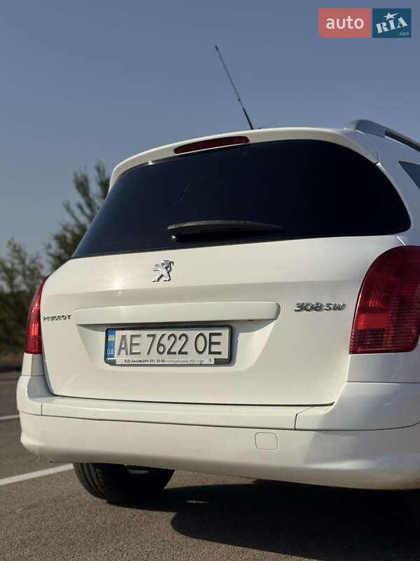 Хэтчбек Peugeot 308 2012 в Кривом Роге