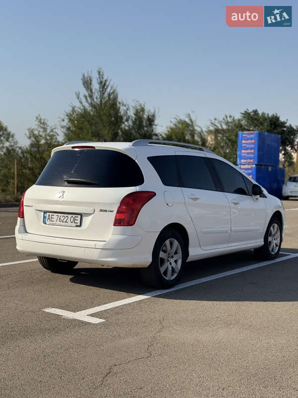 Хэтчбек Peugeot 308 2012 в Кривом Роге