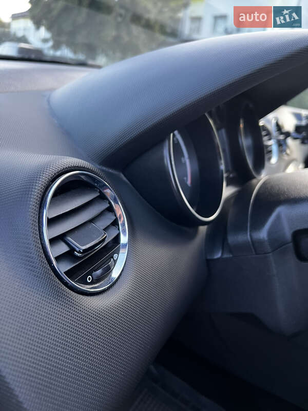 Хетчбек Peugeot 308 2010 в Василькові