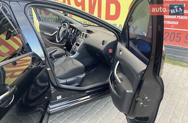 Универсал Peugeot 308 2011 в 