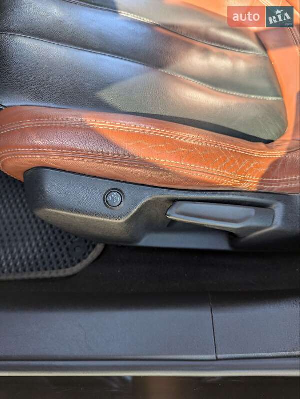 Універсал Peugeot 308 2015 в Львові