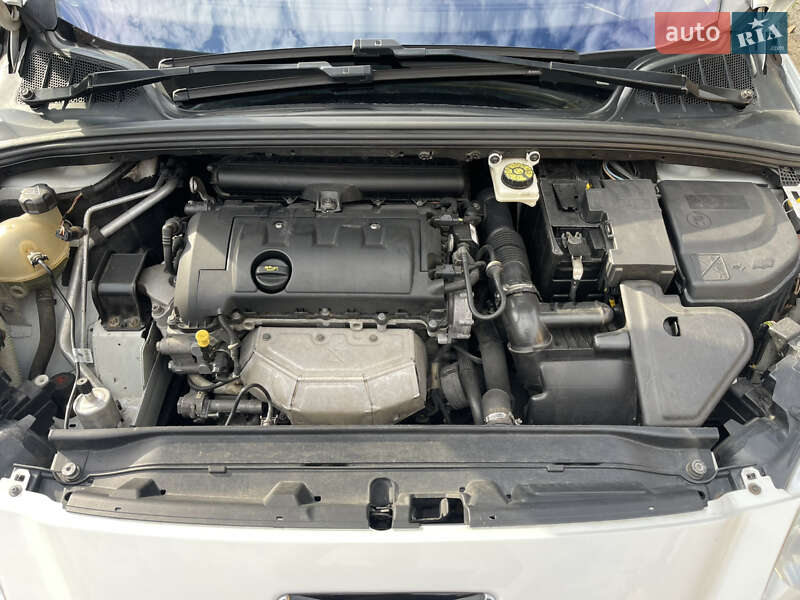 Универсал Peugeot 308 2011 в Буче фото 9 Универсал Peugeot 308 2011 в Буче