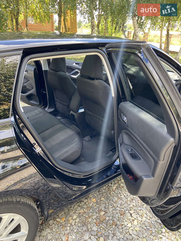 Универсал Peugeot 308 2015 в Залещиках