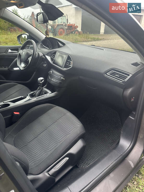 Універсал Peugeot 308 2014 в Косові фото 7 Універсал Peugeot 308 2014 в Косові