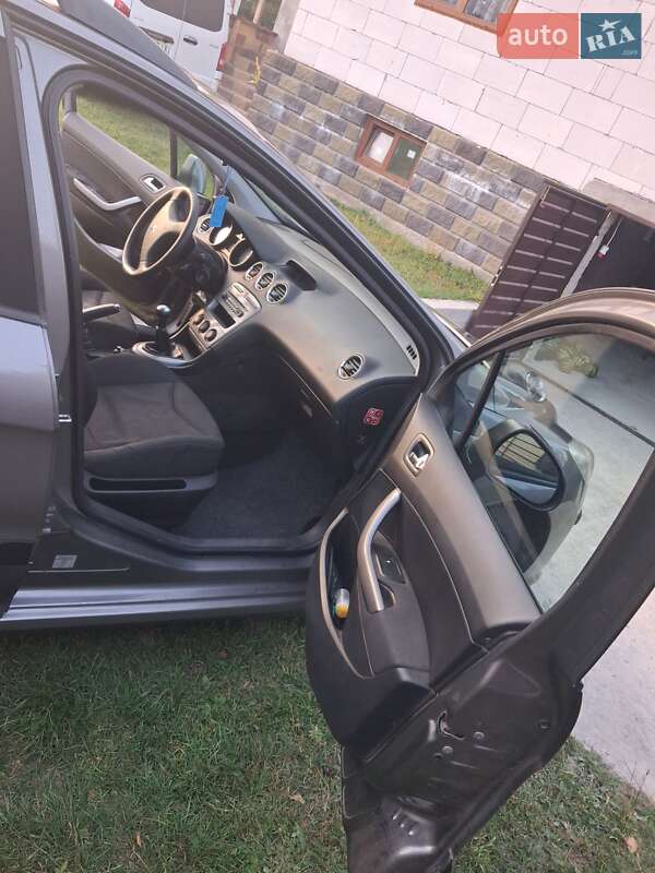 Універсал Peugeot 308 2009 в Рокитному