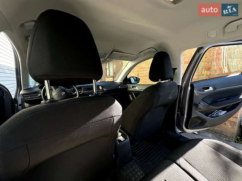 Універсал Peugeot 308 2016 в Деражні