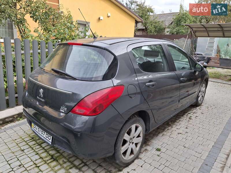 Хетчбек Peugeot 308 2013 в Тернополі